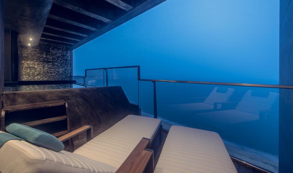 Pledge Scape Negombo
