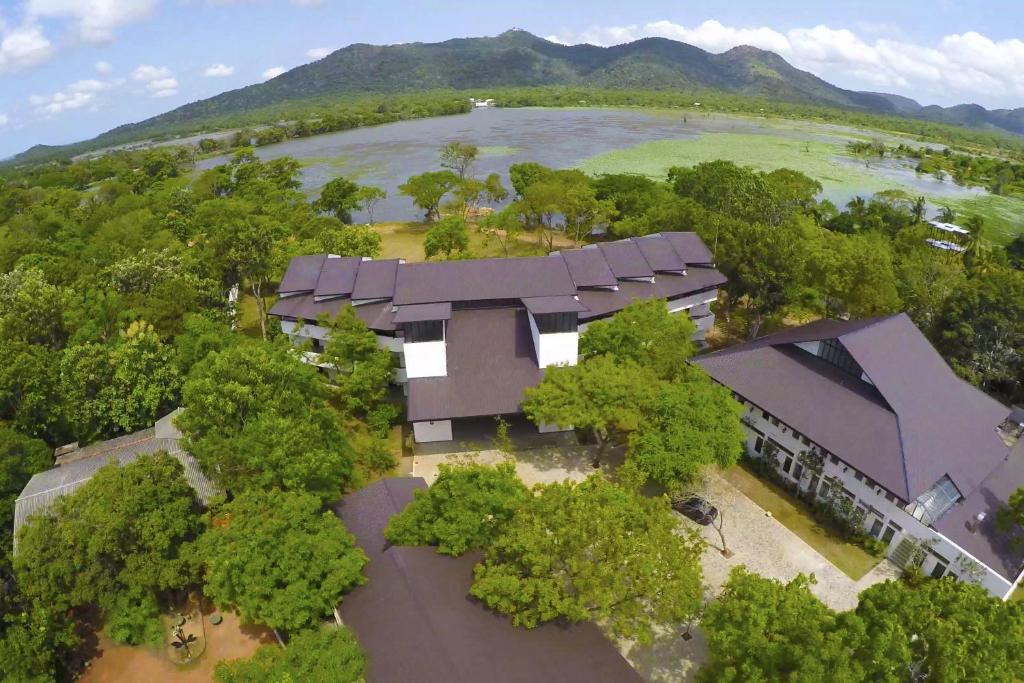 Grand Tamarind Lake