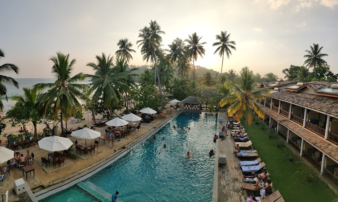 paradise beach club